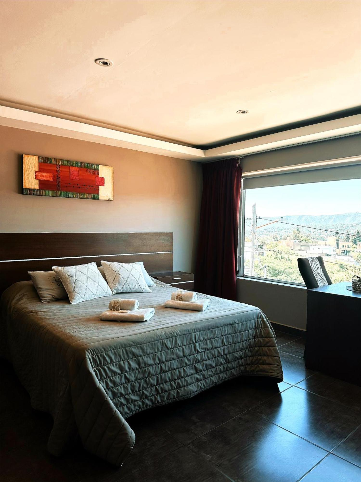Alamo Hotel Villa Carlos Paz Ruang foto